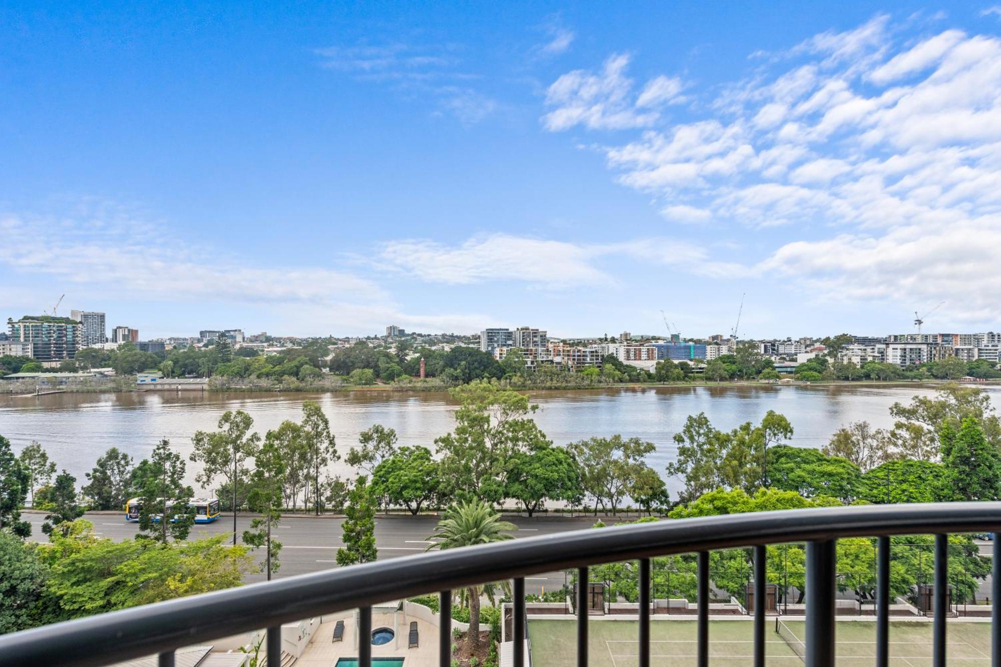 The Oasis Apartments Brisbane Exteriör bild