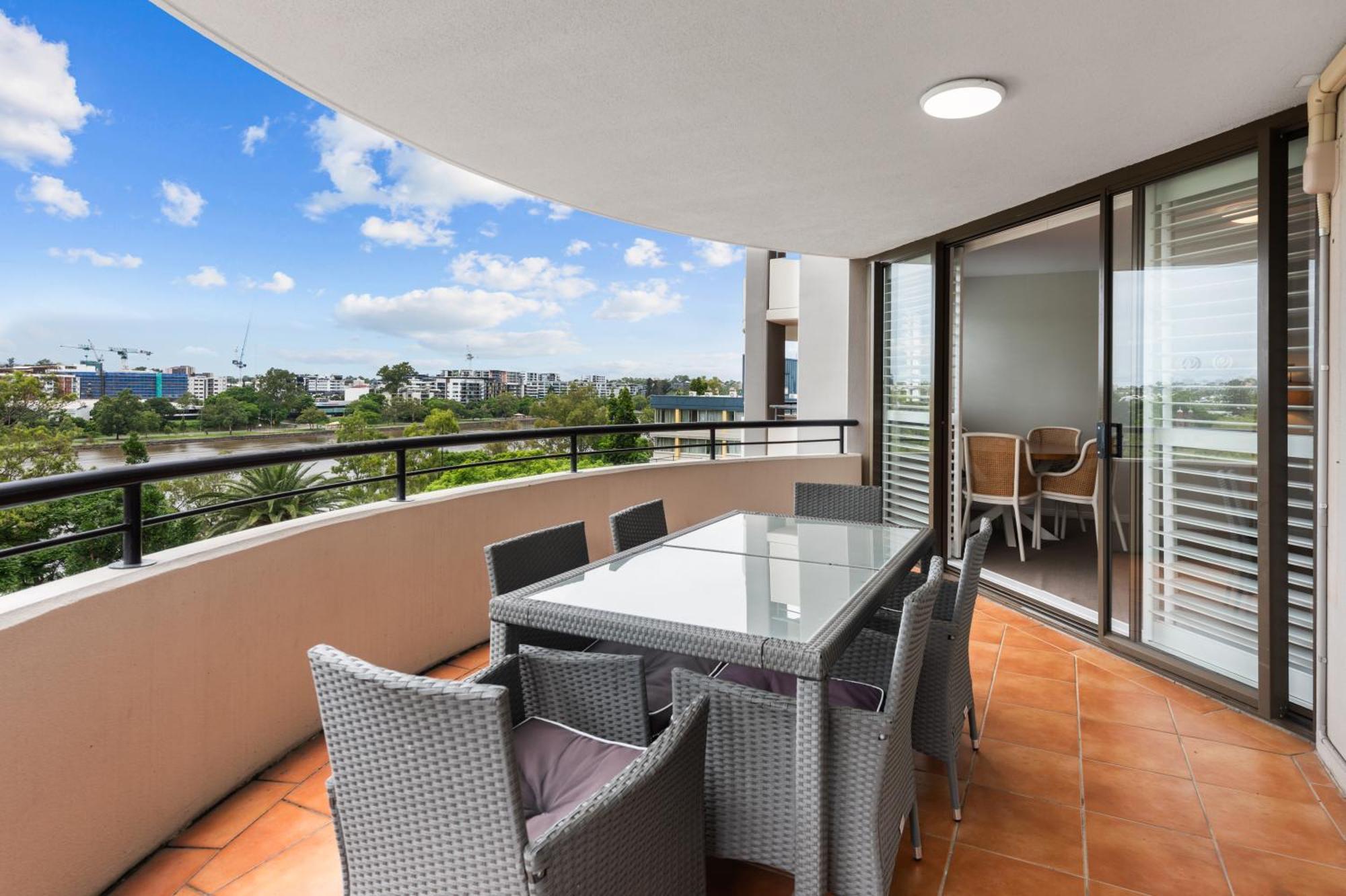 The Oasis Apartments Brisbane Exteriör bild